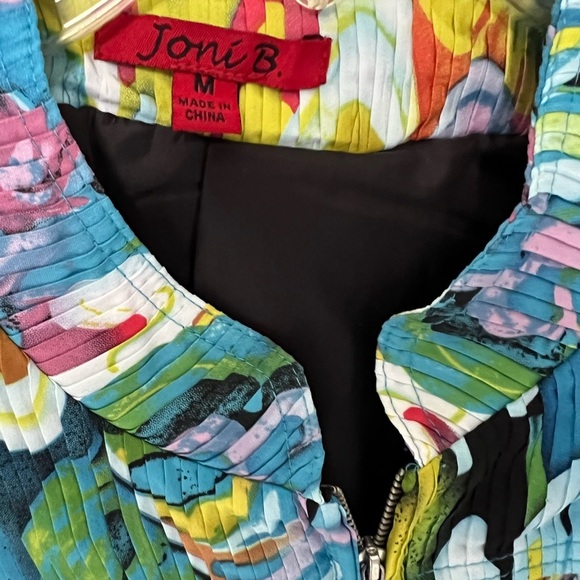 Colorful Floral Women's Jacket - long sleeved, lined, zipper closure EUC M - Picture 2 of 9